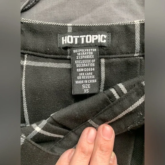 Hot Topic pleated mini skirt size XS - Picture 2 of 6